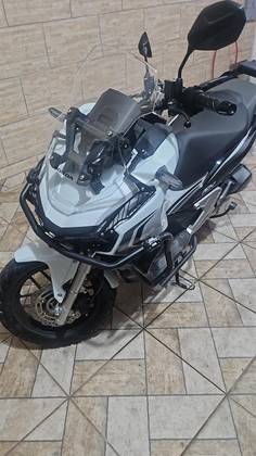 HONDA ADV 